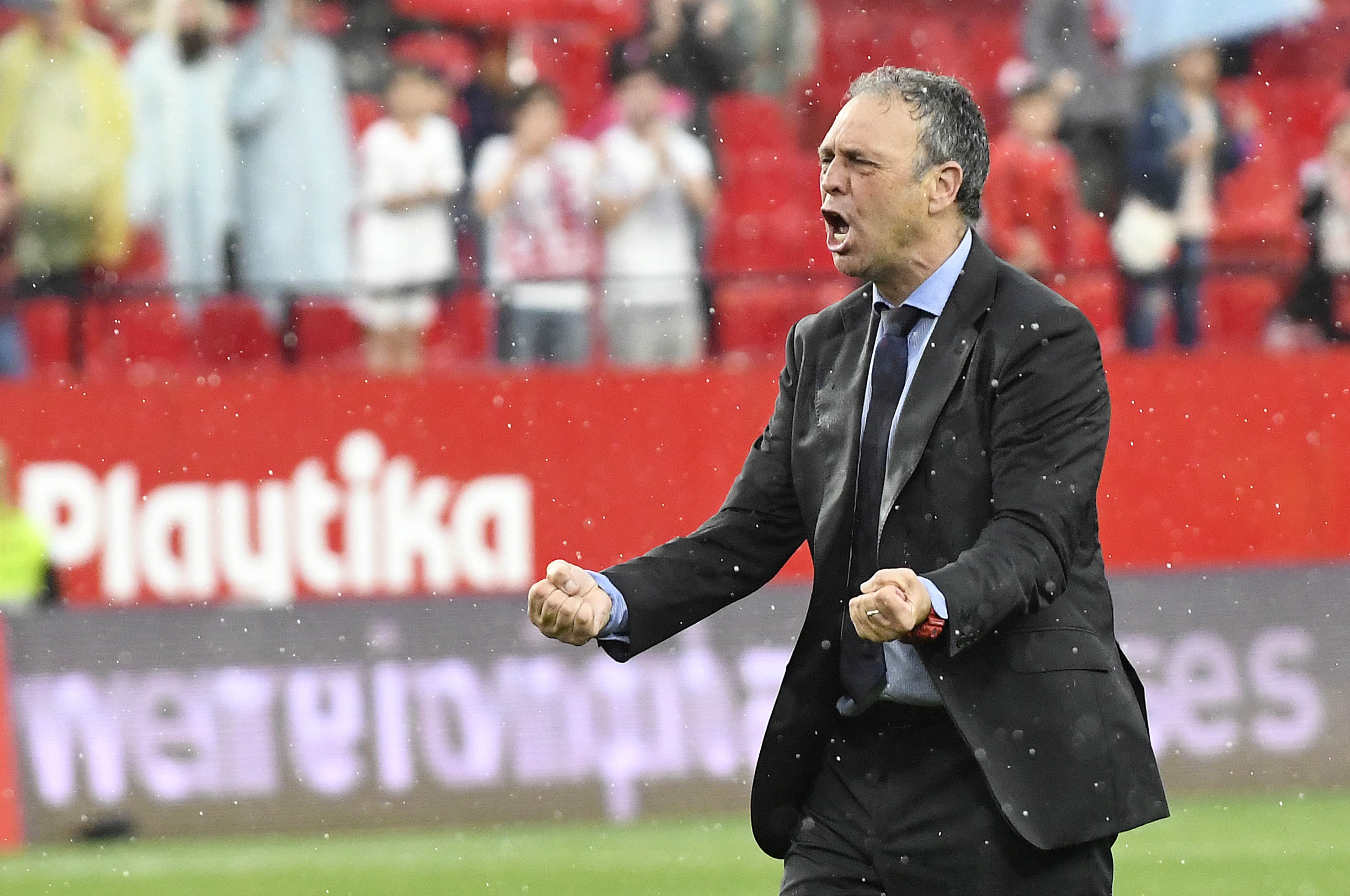 25 Años Después: Analizando Las Presentaciones De Joaquín Caparrós En El Sevilla FC 25 Años Después: Analizando Las Presentaciones De Joaquín Caparrós En El Sevilla FC