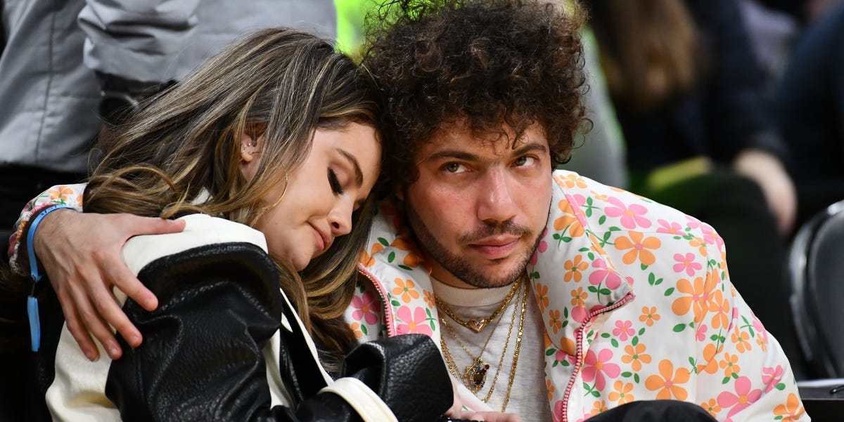 $3,000 Diamond Ring: Selena Gomez's Discounted Benny Blanco Gift $3,000 Diamond Ring: Selena Gomez's Discounted Benny Blanco Gift