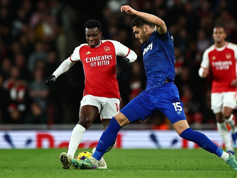 £58m Bid Rejected? Arsenal's Pursuit Of Top Striker Heats Up £58m Bid Rejected? Arsenal's Pursuit Of Top Striker Heats Up
