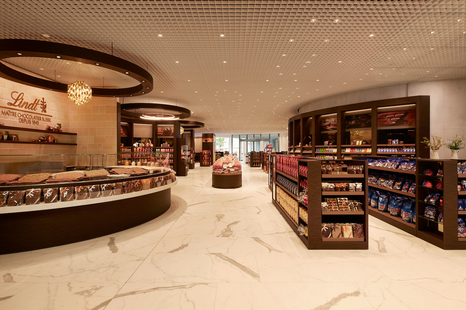 A Chocolate Lover's Paradise: Lindt Opens In Central London A Chocolate Lover's Paradise: Lindt Opens In Central London