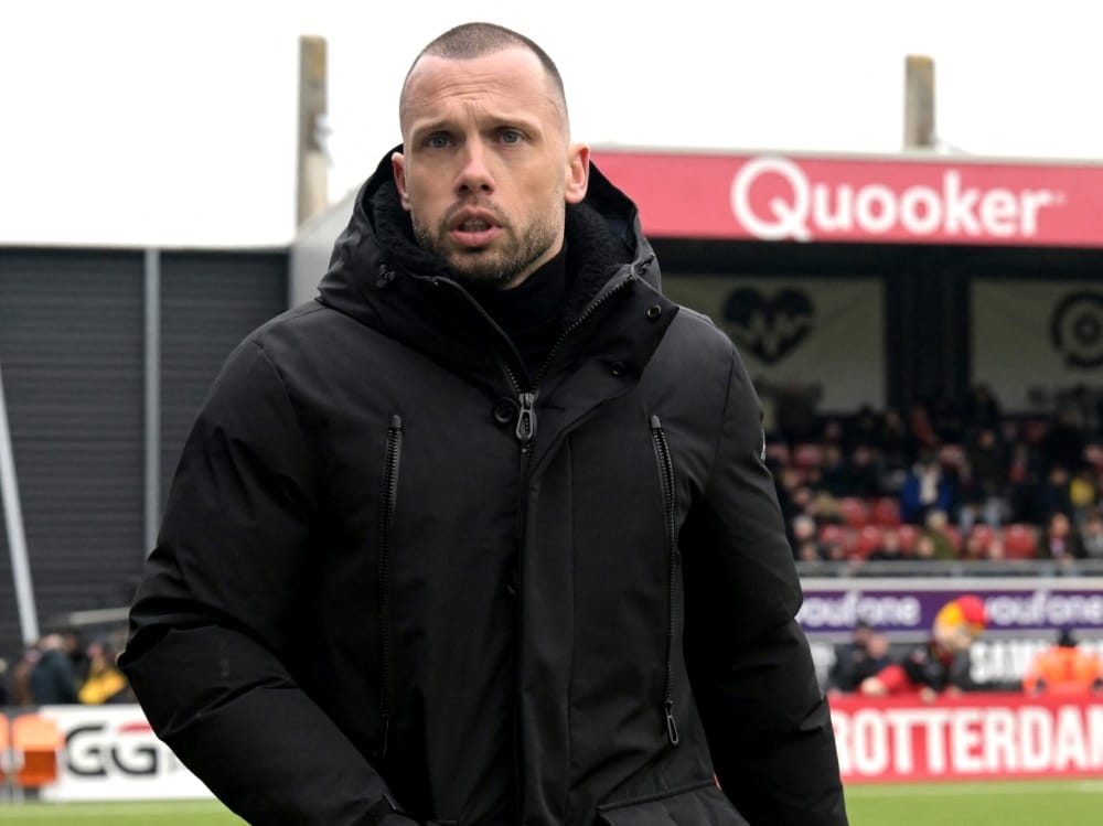Ajax Trainersschap: Heitinga Als Topper Ajax Trainersschap: Heitinga Als Topper