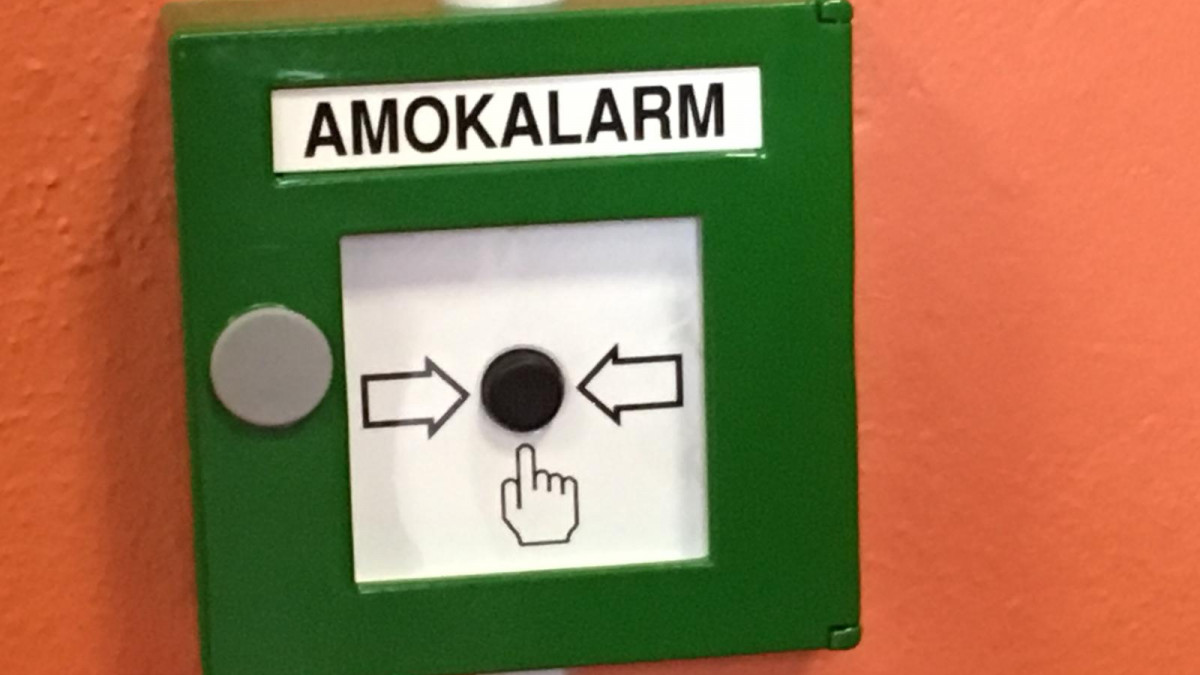 Alarm An Braunschweiger Schule: Gebäude Geräumt, Keine Kinder Gefährdet Alarm An Braunschweiger Schule: Gebäude Geräumt, Keine Kinder Gefährdet
