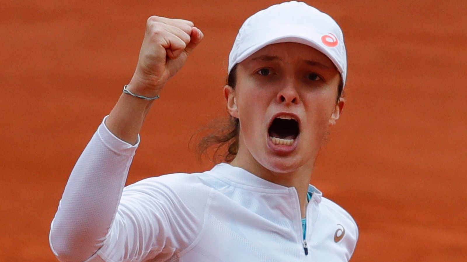 Alcaraz And Swiatek: Contrasting Fortunes Ahead Of Roland Garros Alcaraz And Swiatek: Contrasting Fortunes Ahead Of Roland Garros