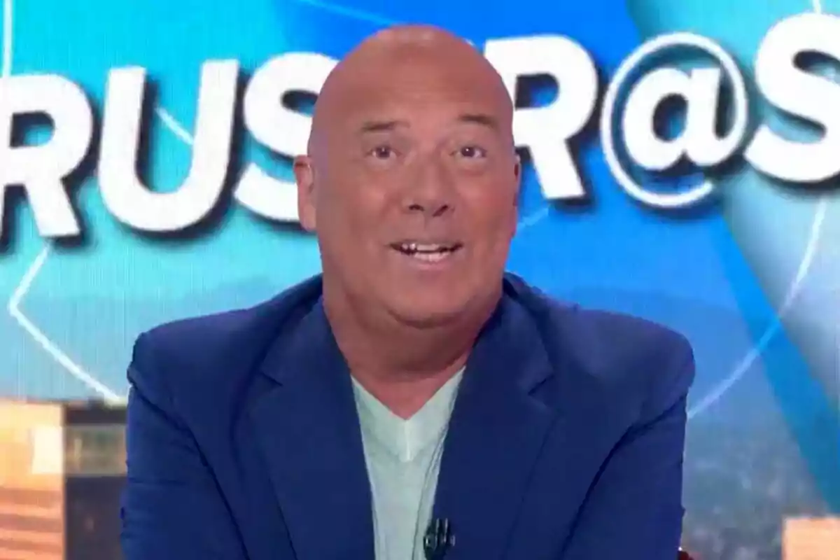 Alfonso Arús Critica A Melody En Arusero: Opinión Sobre Eurovisión 2025 Alfonso Arús Critica A Melody En Arusero: Opinión Sobre Eurovisión 2025