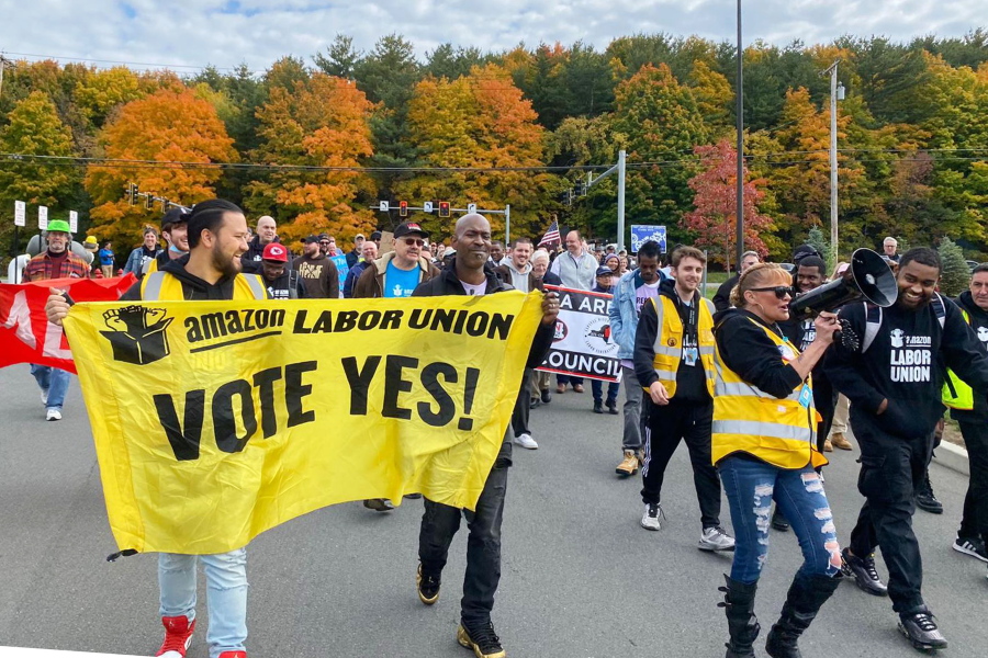 Amazon Faces Union Action In Quebec Over Warehouse Closure Decisions Amazon Faces Union Action In Quebec Over Warehouse Closure Decisions