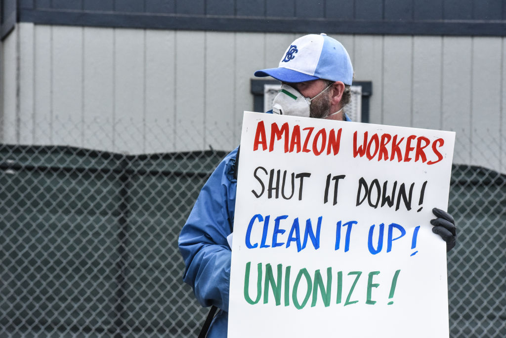 Amazon Faces Union Challenge Over Quebec Warehouse Closure In Labour Tribunal Amazon Faces Union Challenge Over Quebec Warehouse Closure In Labour Tribunal