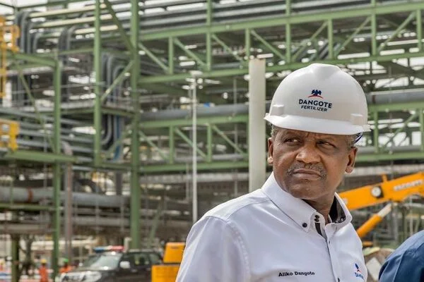 Analysis Of Petrol Prices In Nigeria: The Dangote And NNPC Factor Analysis Of Petrol Prices In Nigeria: The Dangote And NNPC Factor
