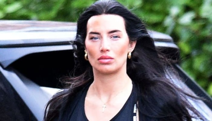 Annie Kilner Runs Errands After Kyle Walker's Night Out Annie Kilner Runs Errands After Kyle Walker's Night Out