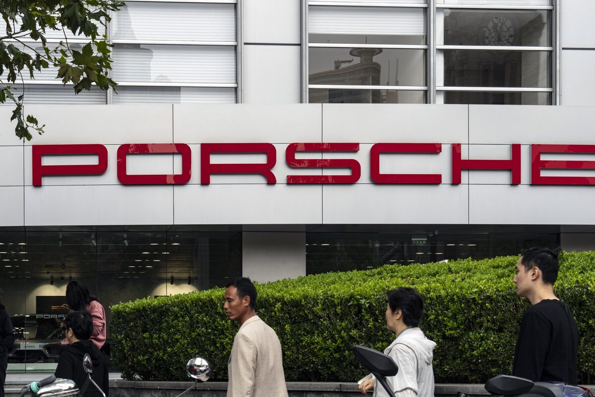 Are BMW And Porsche Losing Ground In China? Analyzing Market Share And Strategies Are BMW And Porsche Losing Ground In China? Analyzing Market Share And Strategies