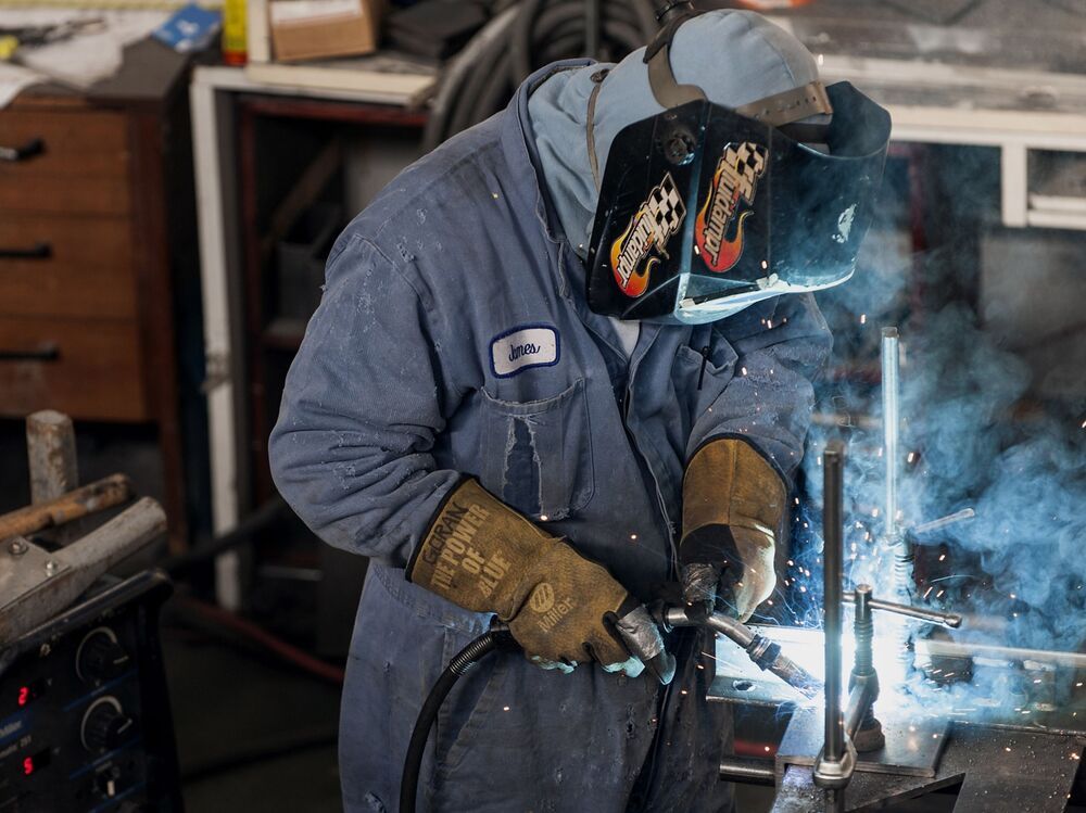 Are Canadians Sacrificing Car Security Because Of The Economy? Are Canadians Sacrificing Car Security Because Of The Economy?