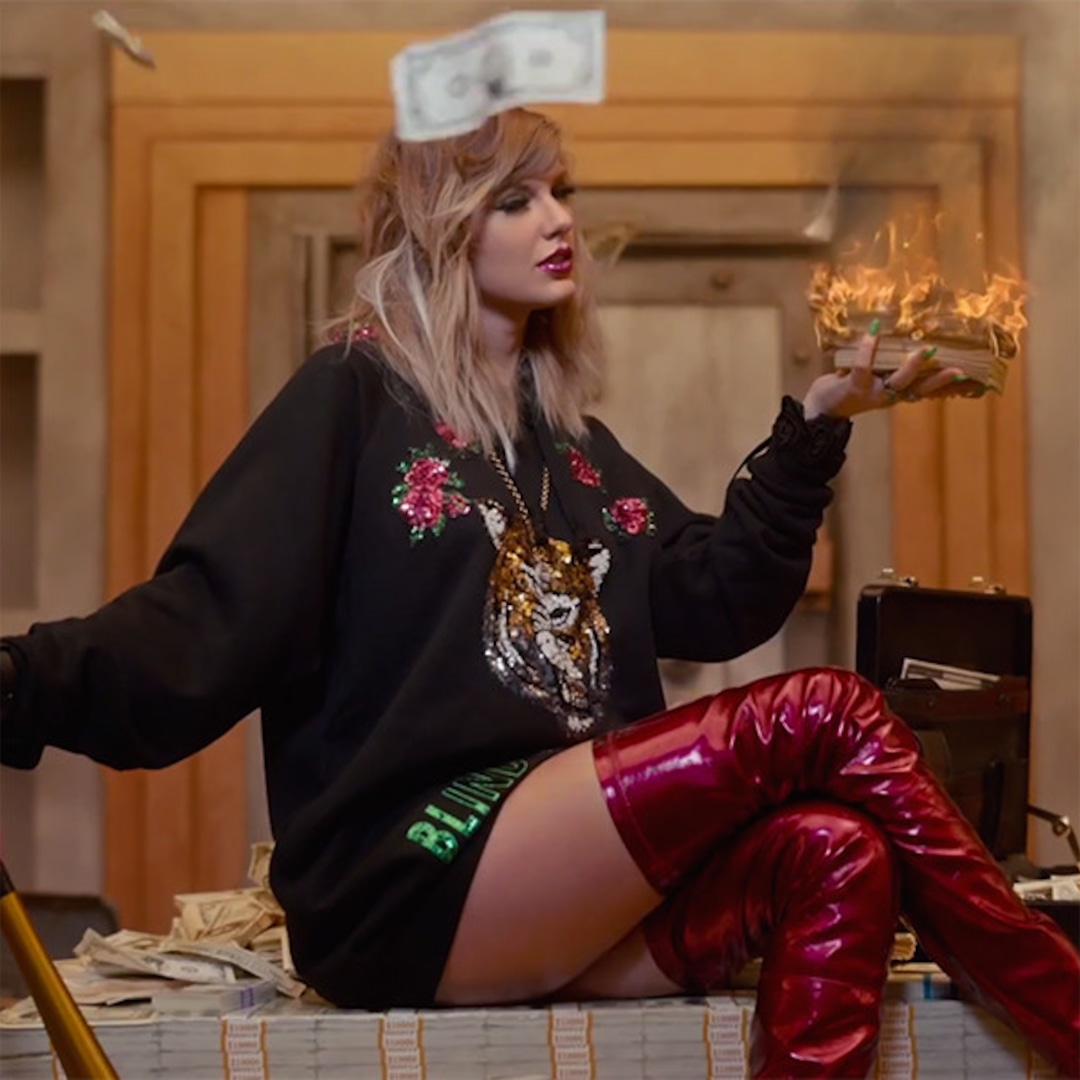 Are Taylor Swift's Easter Eggs Pointing To A Big Memorial Day/AMA Announcement? Are Taylor Swift's Easter Eggs Pointing To A Big Memorial Day/AMA Announcement?