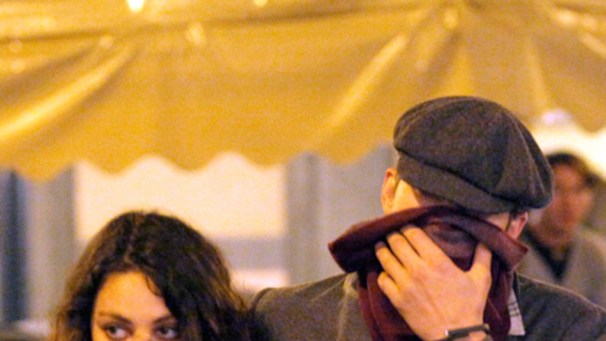 Ashton Kutcher And Mila Kunis: A Roman Holiday Dispels Rumors Ashton Kutcher And Mila Kunis: A Roman Holiday Dispels Rumors
