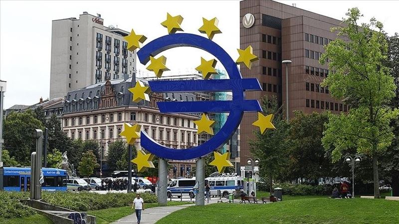 Avro Bölgesi İçin Avrupa Merkez Bankası'nın Tarifeler Üzerindeki Uyarısı Avro Bölgesi İçin Avrupa Merkez Bankası'nın Tarifeler Üzerindeki Uyarısı