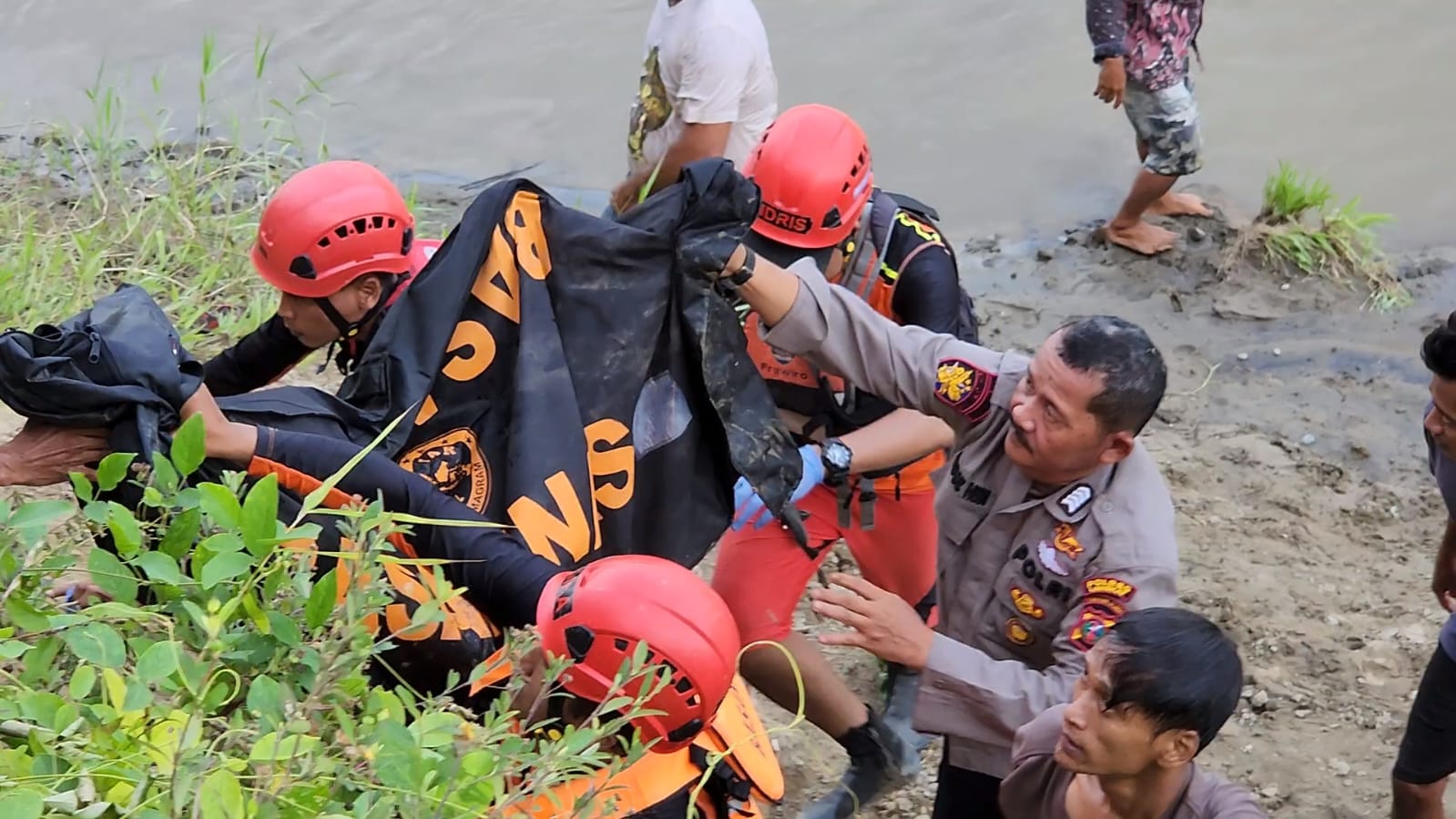 Basarnas: Balita Hilang Diduga Tenggelam Di Parit Batu Ampar, Ditemukan Di Waduk Wonorejo? Basarnas: Balita Hilang Diduga Tenggelam Di Parit Batu Ampar, Ditemukan Di Waduk Wonorejo?