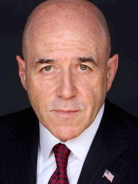 Bernard Kerik, Ex-NYPD Chief, Hospitalized; Doctors Expect Full Recovery Bernard Kerik, Ex-NYPD Chief, Hospitalized; Doctors Expect Full Recovery