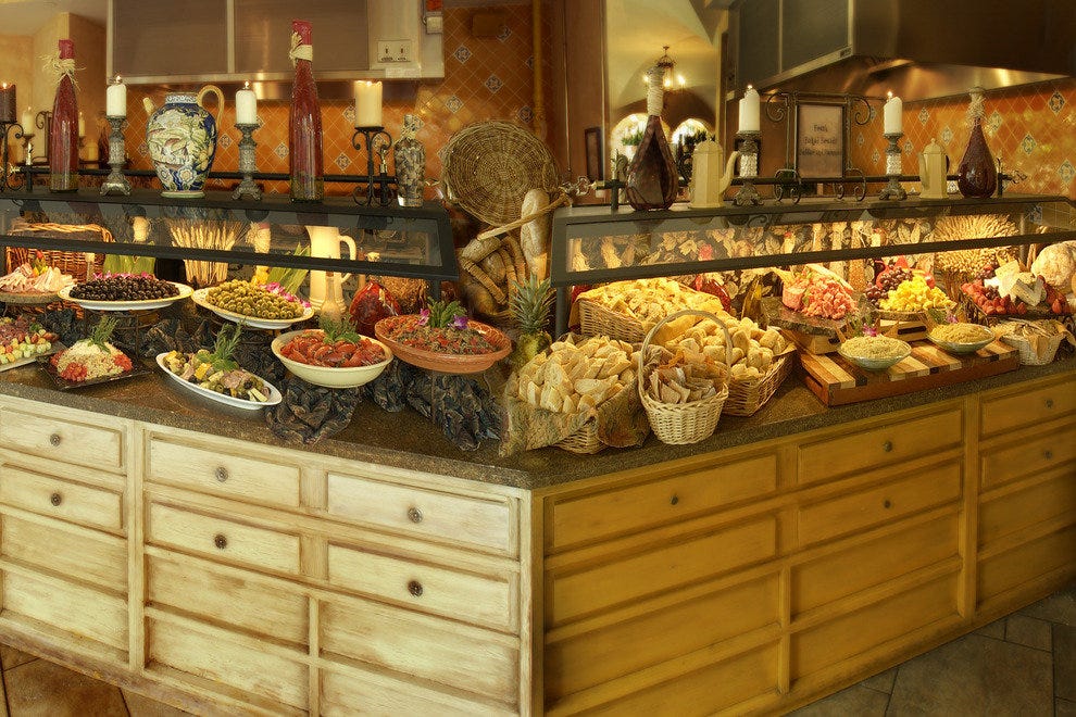 Beyond Disney: 7 Top Orlando Restaurants For 2025 Beyond Disney: 7 Top Orlando Restaurants For 2025