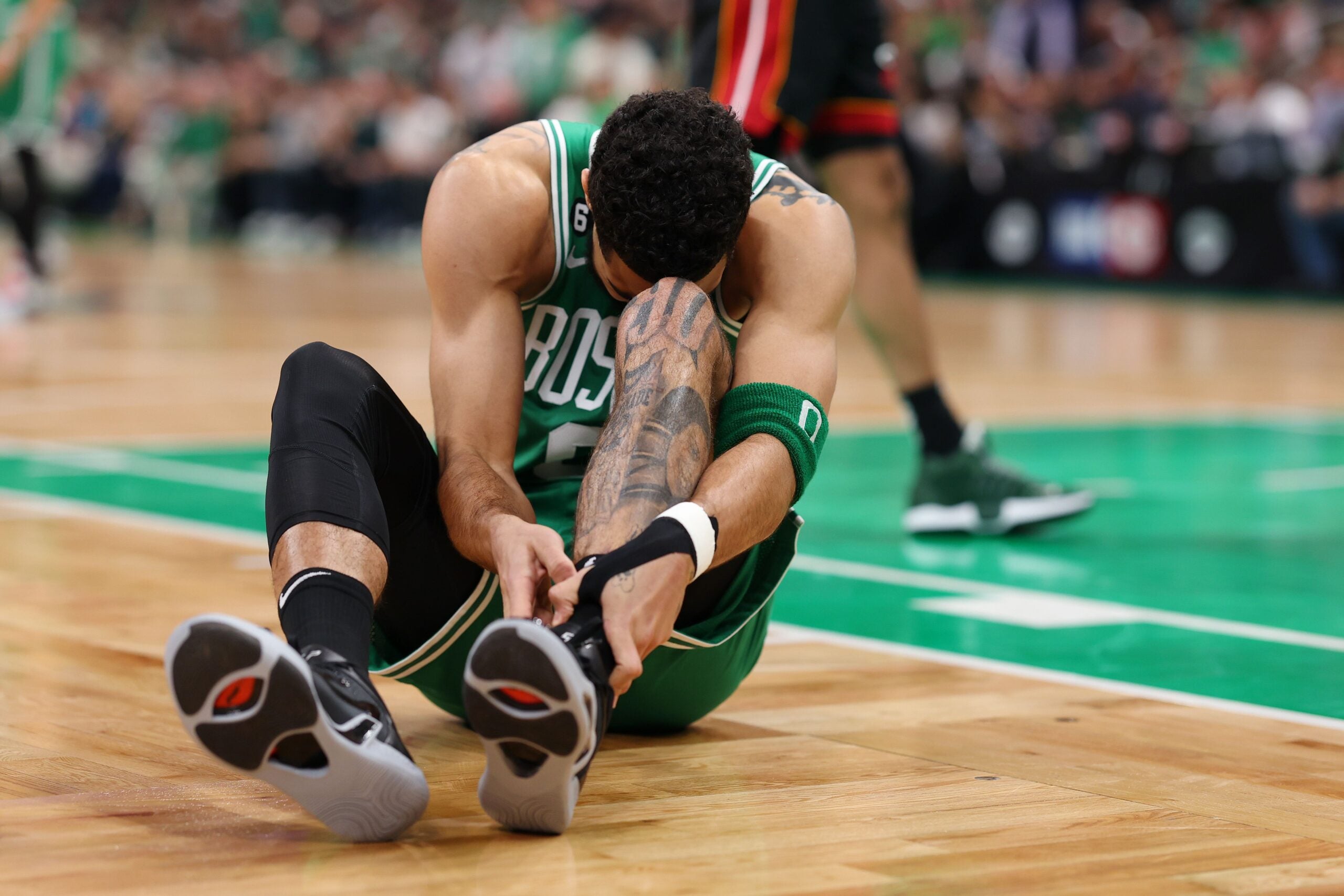 Boston Celtics Coach Provides Jayson Tatum Wrist Injury Update