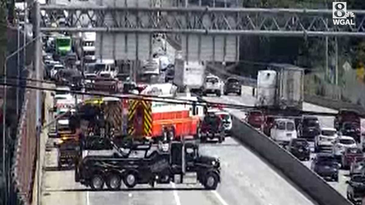 Box Truck Crash Closes Route 581: Traffic Delays Expected Box Truck Crash Closes Route 581: Traffic Delays Expected