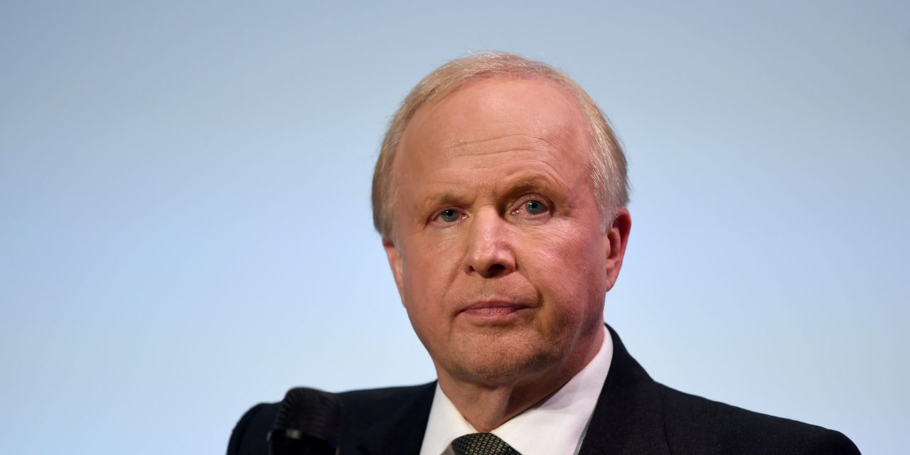 BP's Chief Executive Sees 31% Pay Reduction BP's Chief Executive Sees 31% Pay Reduction