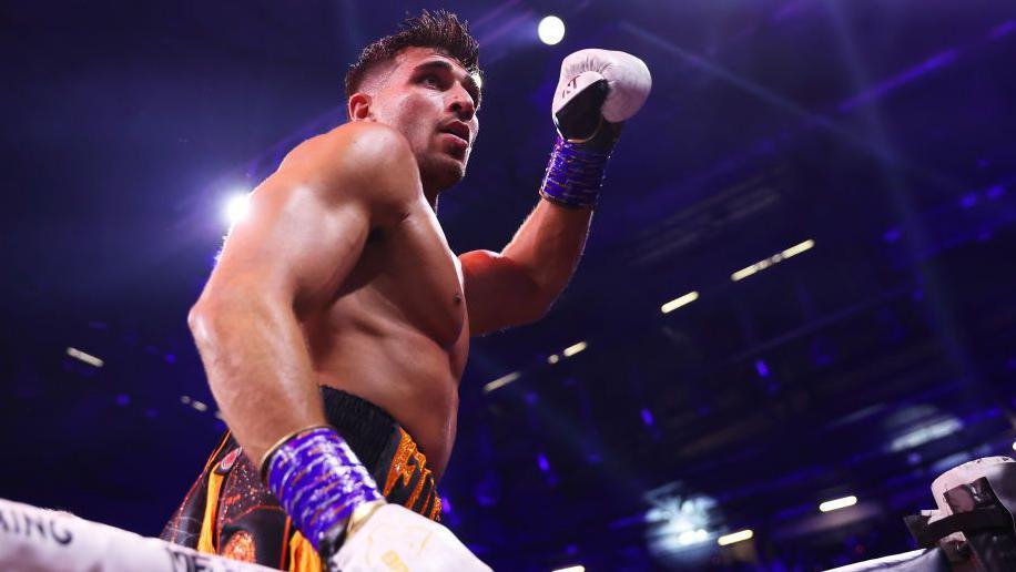 Budapest: Tommy Fury Visszatér, És Üzen Jake Paulnak Budapest: Tommy Fury Visszatér, És Üzen Jake Paulnak