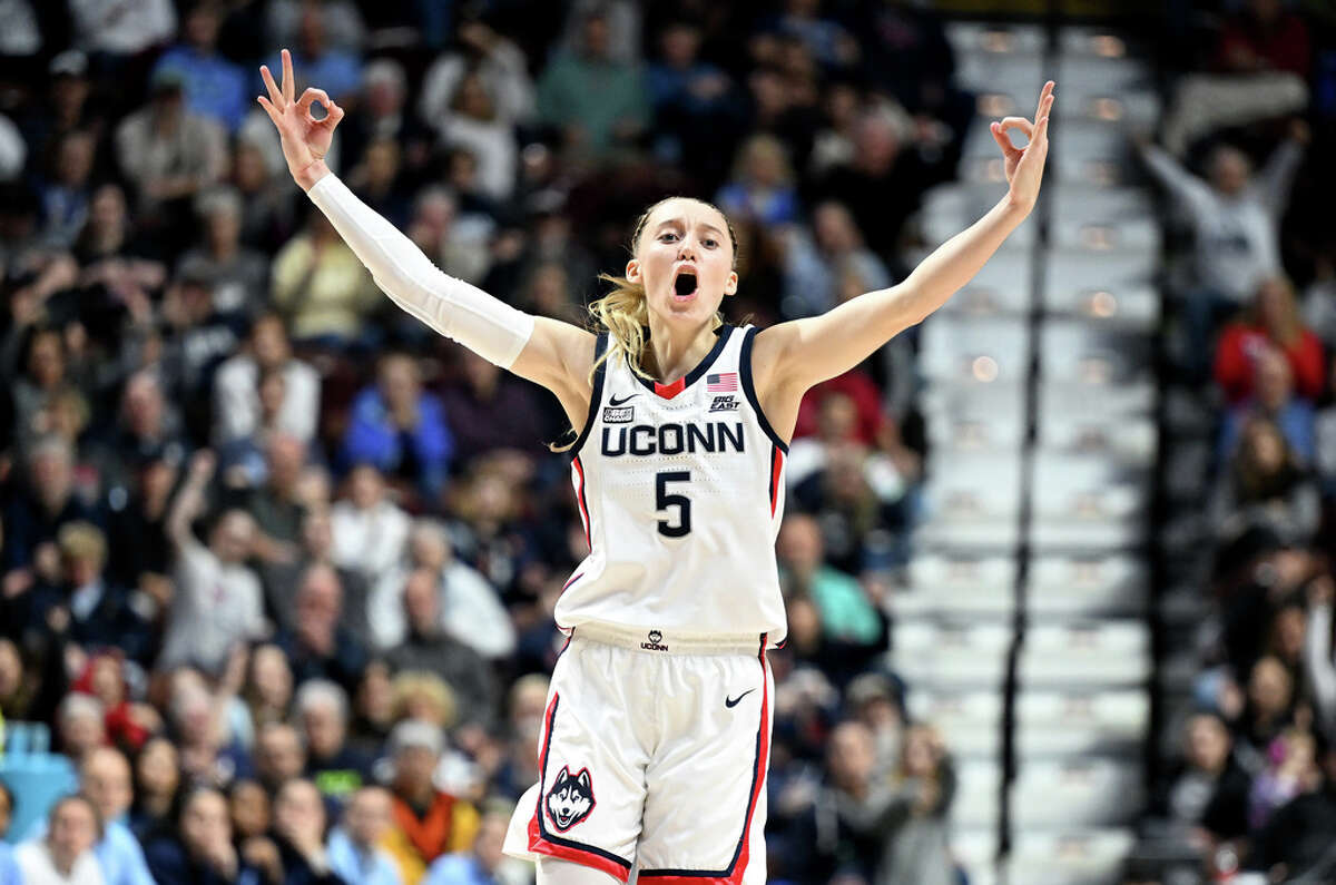 Bueckers' Religious Breakfast Assist: A Class Act Praised By UConn Fans Bueckers' Religious Breakfast Assist: A Class Act Praised By UConn Fans