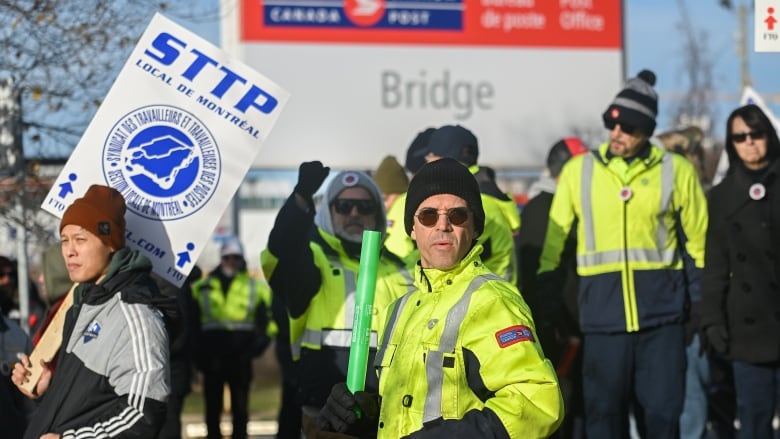 Canada Post Strike: Customer Loyalty At Stake Canada Post Strike: Customer Loyalty At Stake