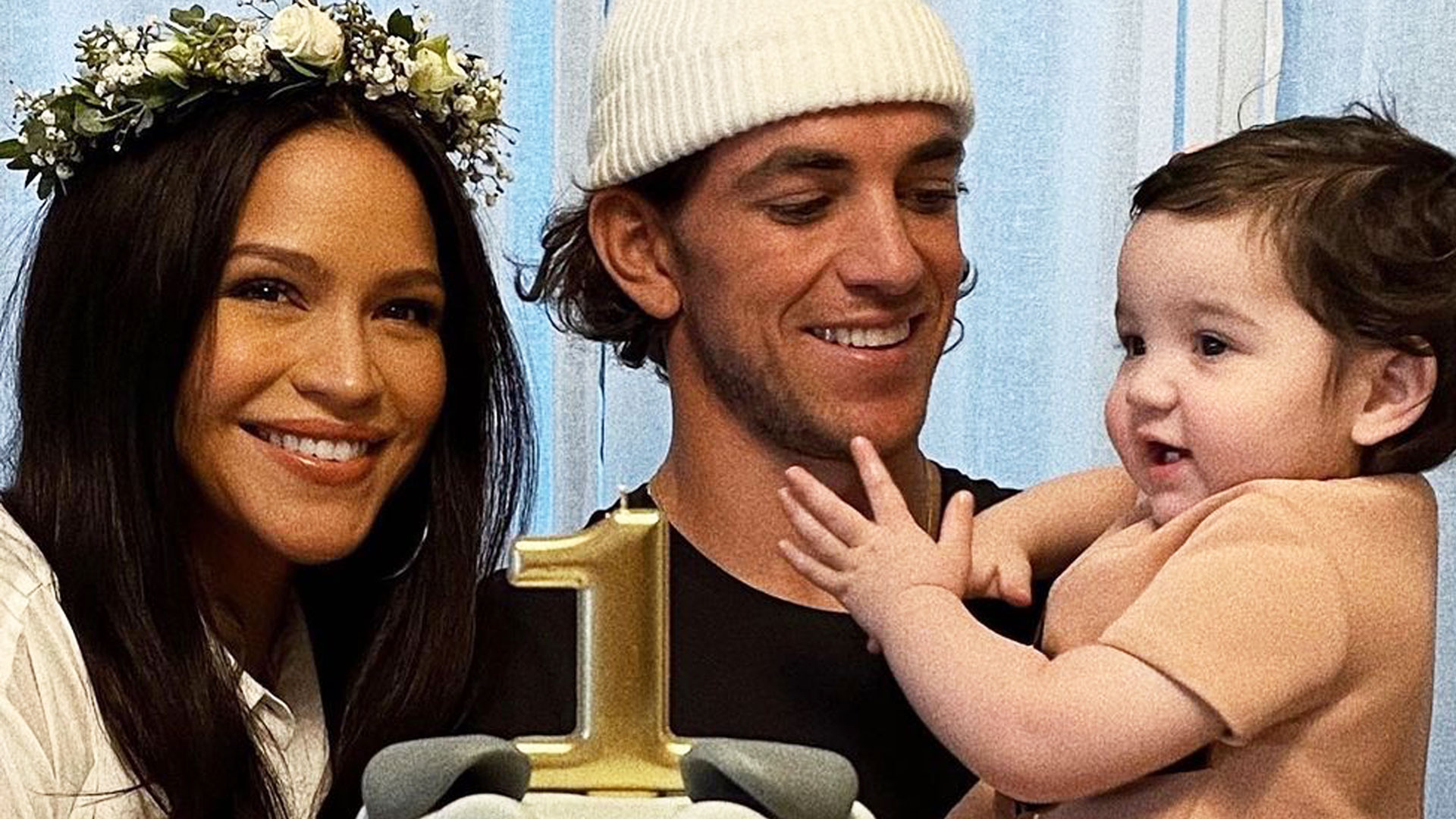 Cassie And Alex Fine Announce Third Child's Gender Cassie And Alex Fine Announce Third Child's Gender