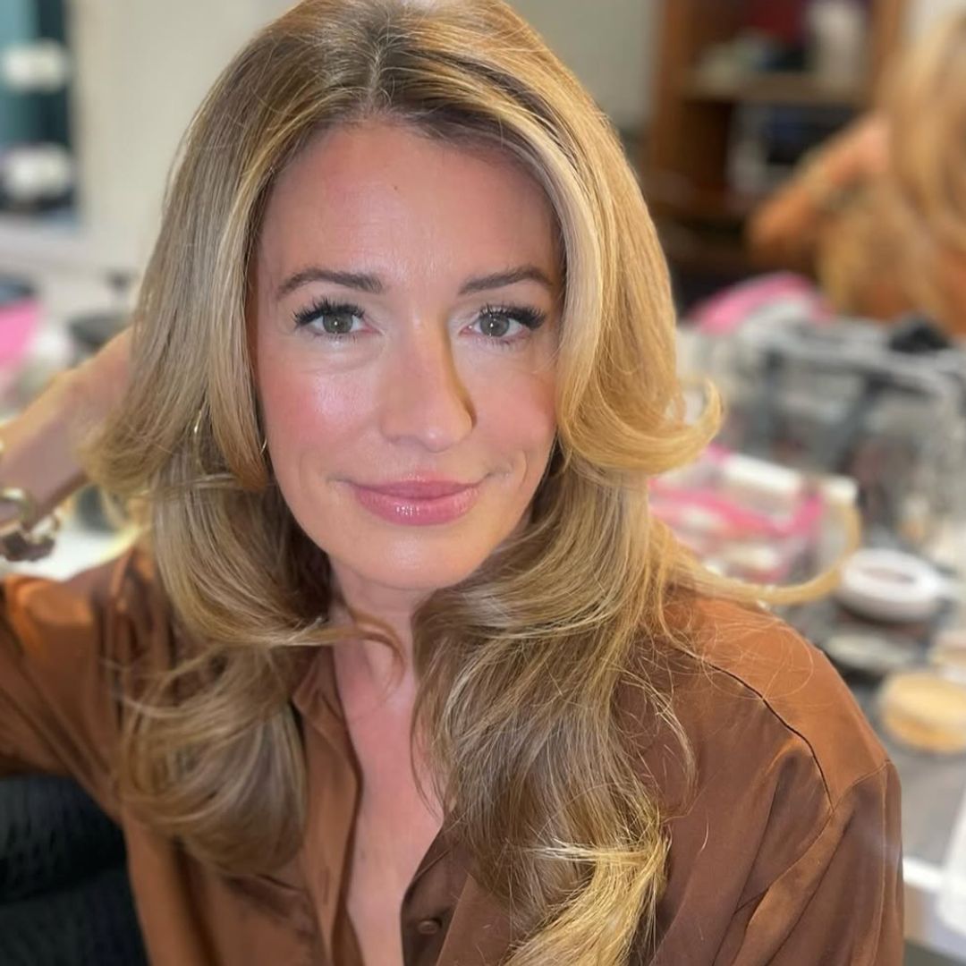 Cat Deeley's Spring Style: The Case For The Cream Pleated Midi Skirt Cat Deeley's Spring Style: The Case For The Cream Pleated Midi Skirt