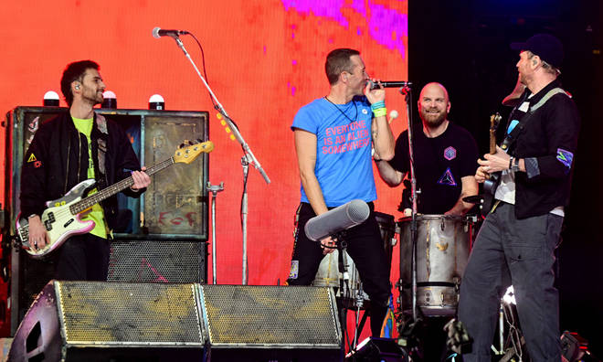 Coldplay's Top Performance: Lights, Music, And Powerful Messages Coldplay's Top Performance: Lights, Music, And Powerful Messages