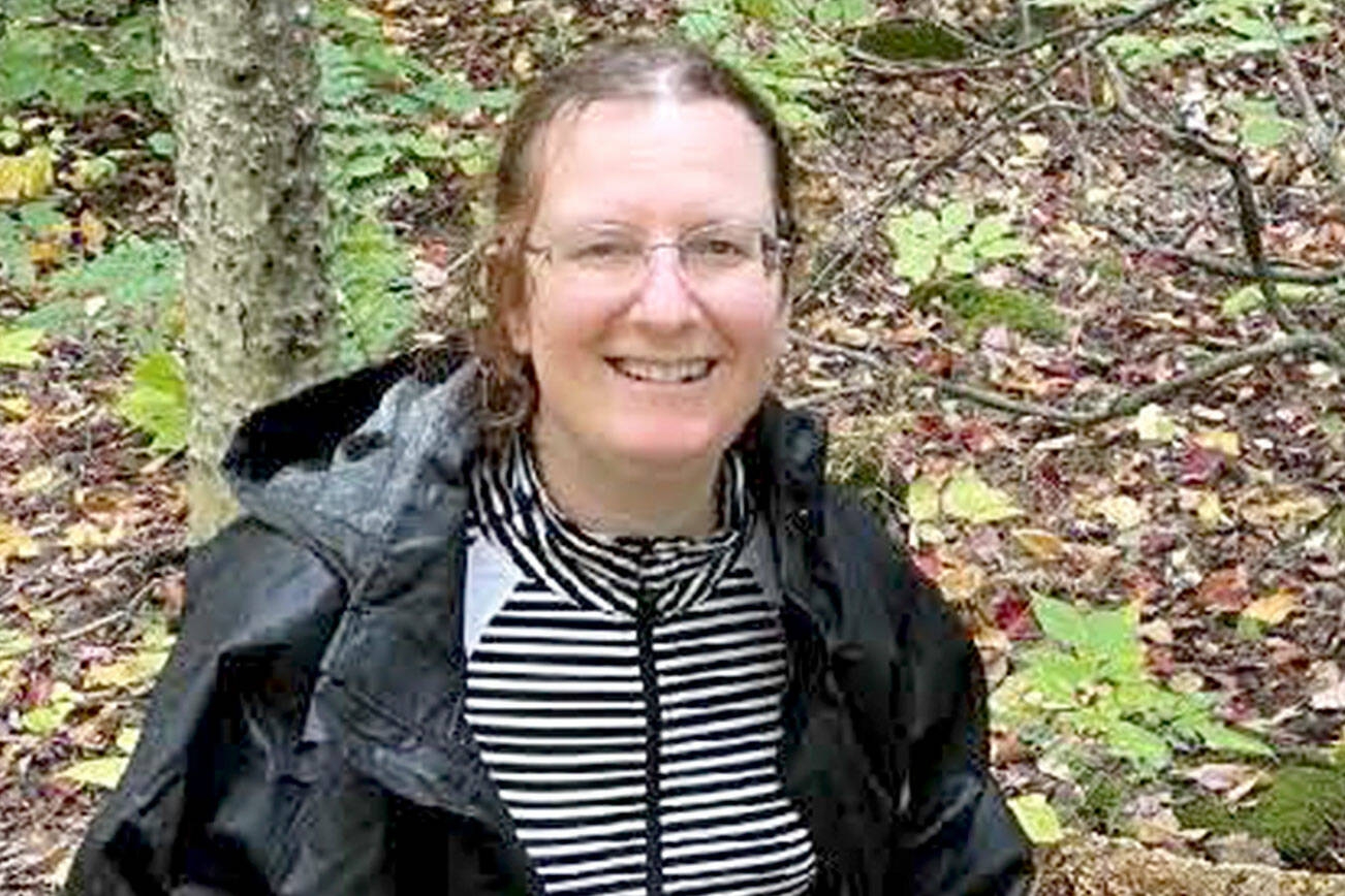 Community Joins Search For Missing Elderly Hiker In Peninsula Hills Community Joins Search For Missing Elderly Hiker In Peninsula Hills