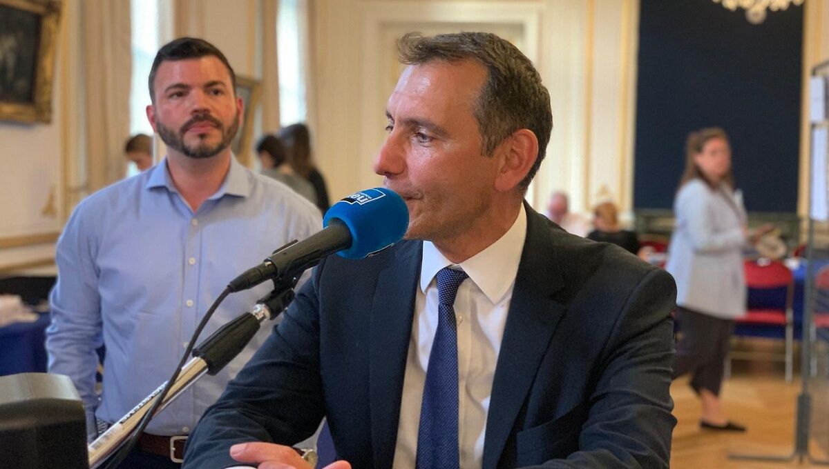 Comprendre Le Rôle De Laurent Jacobelli À L'Assemblée Nationale Comprendre Le Rôle De Laurent Jacobelli À L'Assemblée Nationale