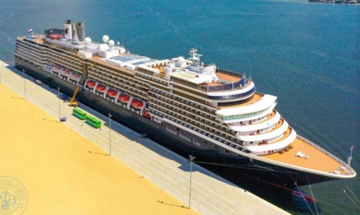 Côte D'Ivoire : Le Port D'Abidjan Accueille Le Plus Grand Navire De Son Histoire Côte D'Ivoire : Le Port D'Abidjan Accueille Le Plus Grand Navire De Son Histoire