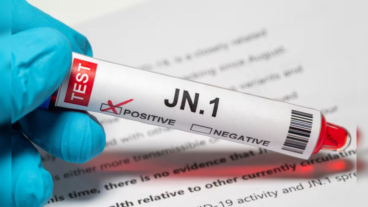 COVID-19 Resurgence: Understanding The JN.1 Variant And Its Symptoms COVID-19 Resurgence: Understanding The JN.1 Variant And Its Symptoms