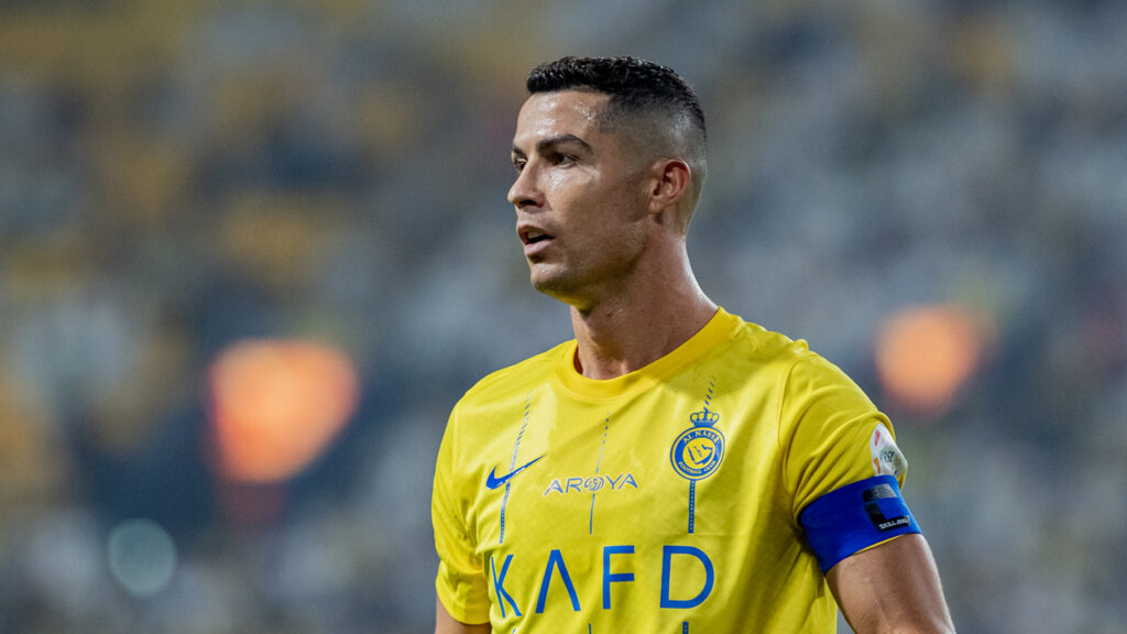 Cristiano Ronaldo: 40 Yaşında Ve Durdurulamaz Cristiano Ronaldo: 40 Yaşında Ve Durdurulamaz