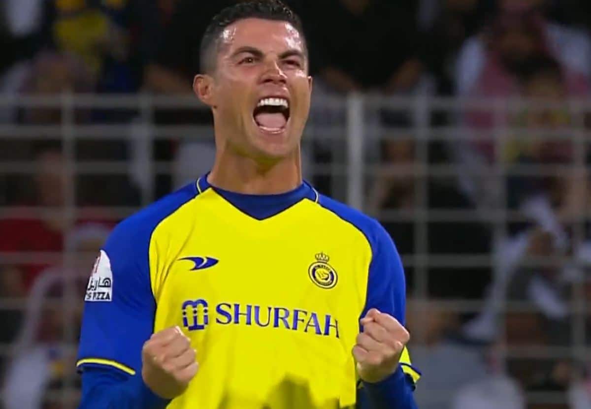 Cristiano Ronaldo'nun Al Nassr'a Transferi Resmi: 2 Yıllık Anlaşma Cristiano Ronaldo'nun Al Nassr'a Transferi Resmi: 2 Yıllık Anlaşma