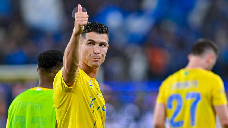 Cristiano Ronaldo'nun Al Nassr'daki Geleceği: 2 Yıllık Sözleşmenin Detayları Cristiano Ronaldo'nun Al Nassr'daki Geleceği: 2 Yıllık Sözleşmenin Detayları