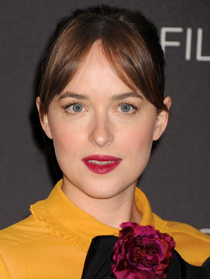 Dakota Johnson With Family At Los Angeles Dakota Johnson With Family At Los Angeles