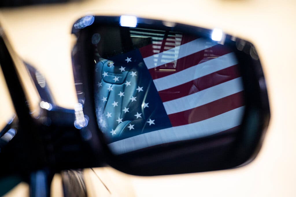 Dealers Intensify Fight Against EV Sales Mandates Dealers Intensify Fight Against EV Sales Mandates