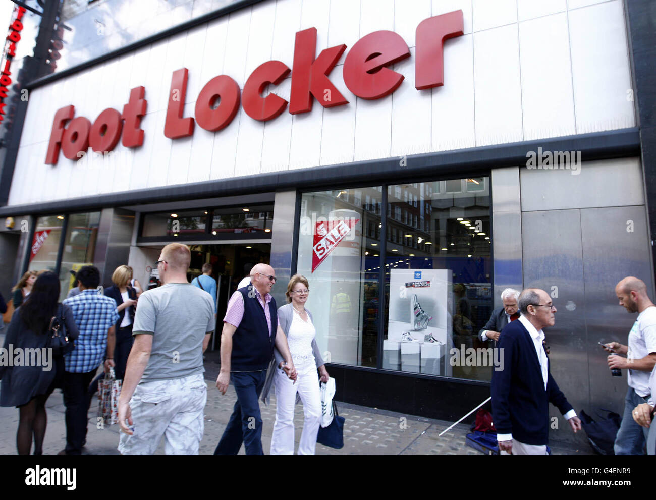 Death Following Dispute At West Broad Street Foot Locker: Exclusive Report Death Following Dispute At West Broad Street Foot Locker: Exclusive Report