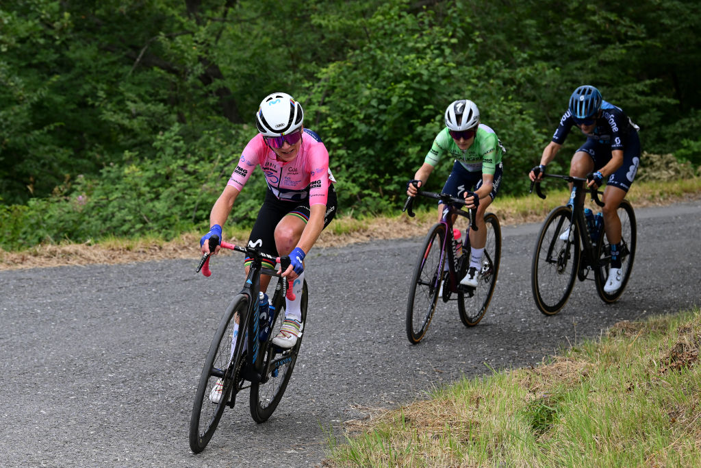 Del Toro's Giro D'Italia Dominance Continues: Stage 17 Win And Australian Abandonments Del Toro's Giro D'Italia Dominance Continues: Stage 17 Win And Australian Abandonments