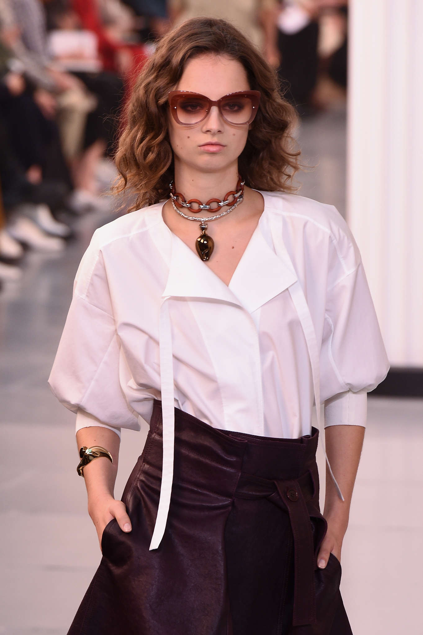 Demna's Gucci Designs: Kering Announces Sales Decrease And September Launch Date Demna's Gucci Designs: Kering Announces Sales Decrease And September Launch Date