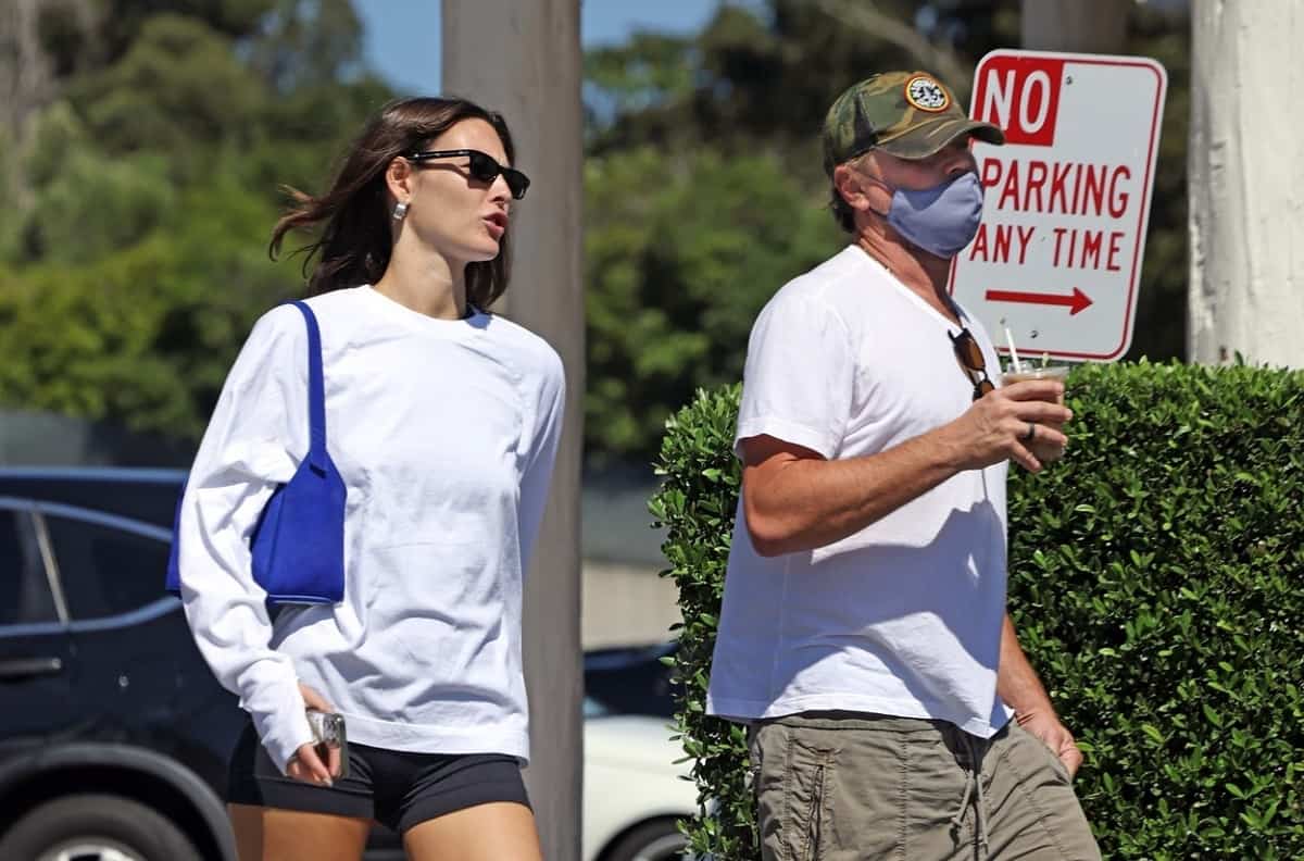 DiCaprio's Met Gala Attendance: A Look At His Arrival With Vittoria Ceretti DiCaprio's Met Gala Attendance: A Look At His Arrival With Vittoria Ceretti