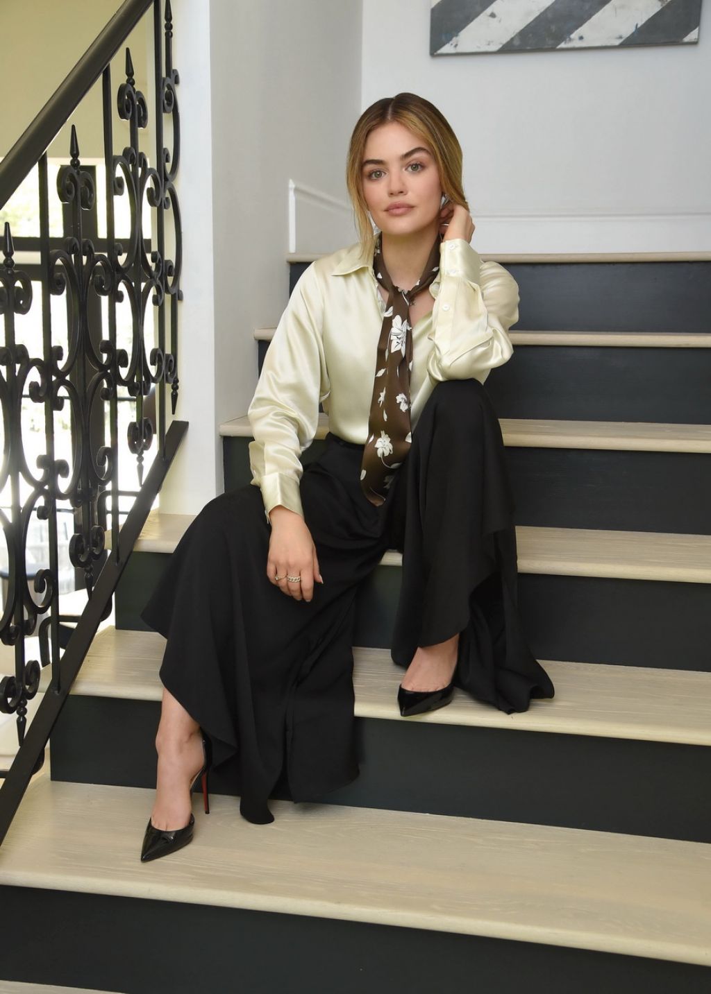 Discover The Elizabeth Stewart And Lilysilk Spring Capsule Collection Discover The Elizabeth Stewart And Lilysilk Spring Capsule Collection