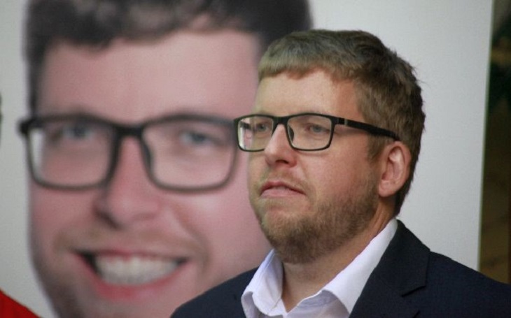 Domácí Politika: Piráti A Zelení Plánují Společný Postup Domácí Politika: Piráti A Zelení Plánují Společný Postup