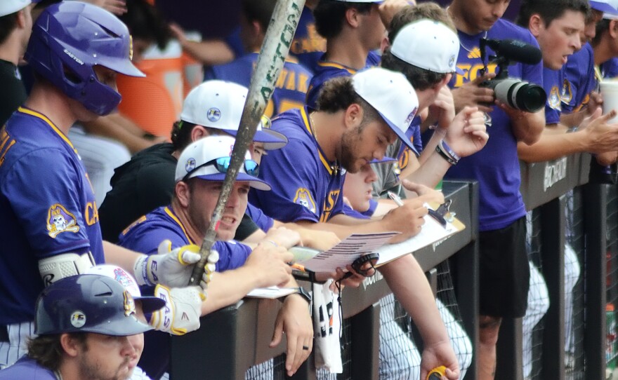 ECU Parker Byrd: Amputee Makes College Baseball History ECU Parker Byrd: Amputee Makes College Baseball History