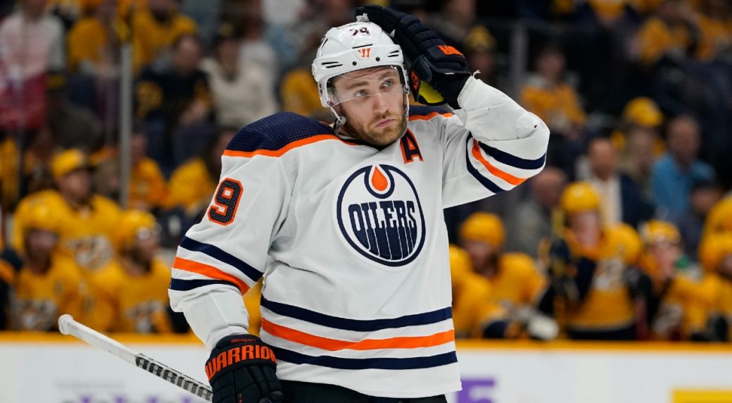 Edmonton Oilers' Leon Draisaitl Suffers Injury, Leaves Game Edmonton Oilers' Leon Draisaitl Suffers Injury, Leaves Game