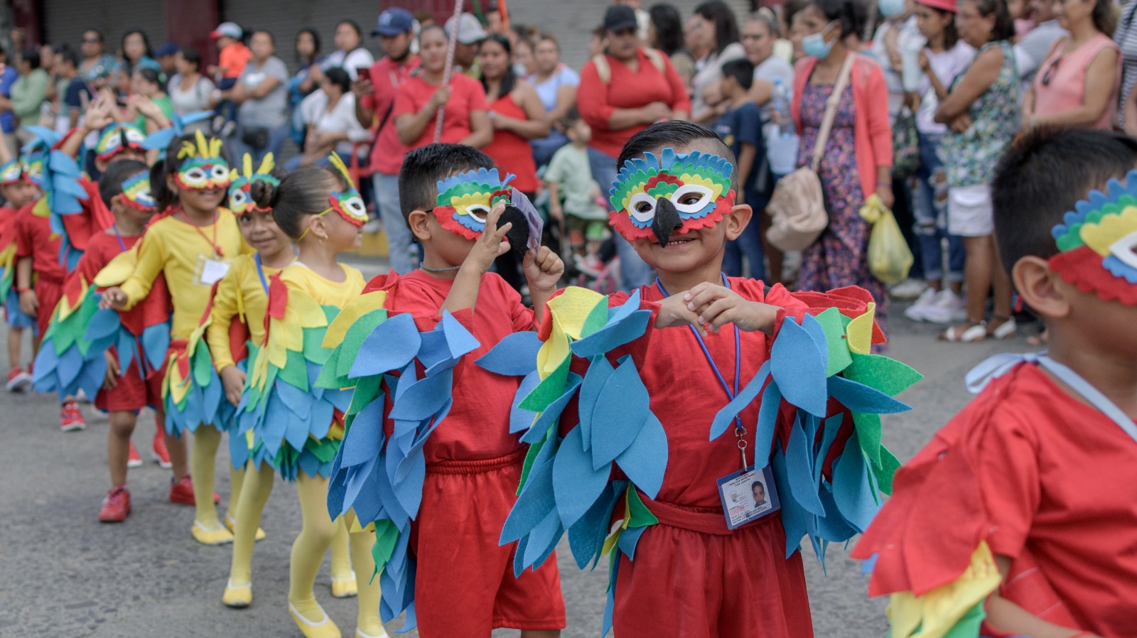 El Baile De La Rosa 2025: Un Desfile De Moda Y Alta Costura El Baile De La Rosa 2025: Un Desfile De Moda Y Alta Costura