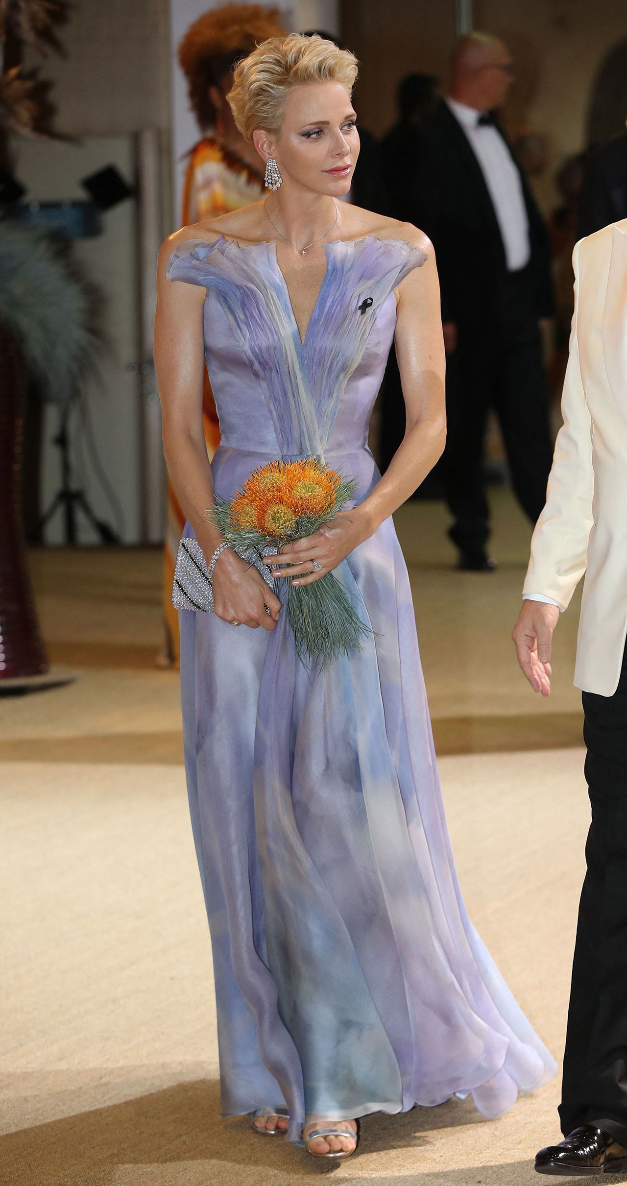 El Estilo Otoñal De Charlene De Mónaco: Claves Para Lucir Lino Con Elegancia El Estilo Otoñal De Charlene De Mónaco: Claves Para Lucir Lino Con Elegancia
