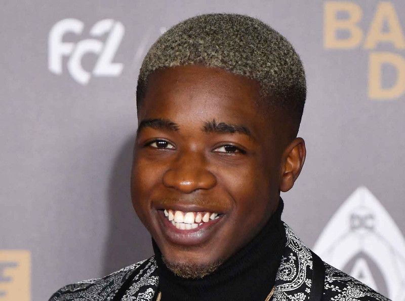 Éric Antoine : Sa Nouvelle Relation Dévoilée Lors De La Première De Son Spectacle Parisien Éric Antoine : Sa Nouvelle Relation Dévoilée Lors De La Première De Son Spectacle Parisien