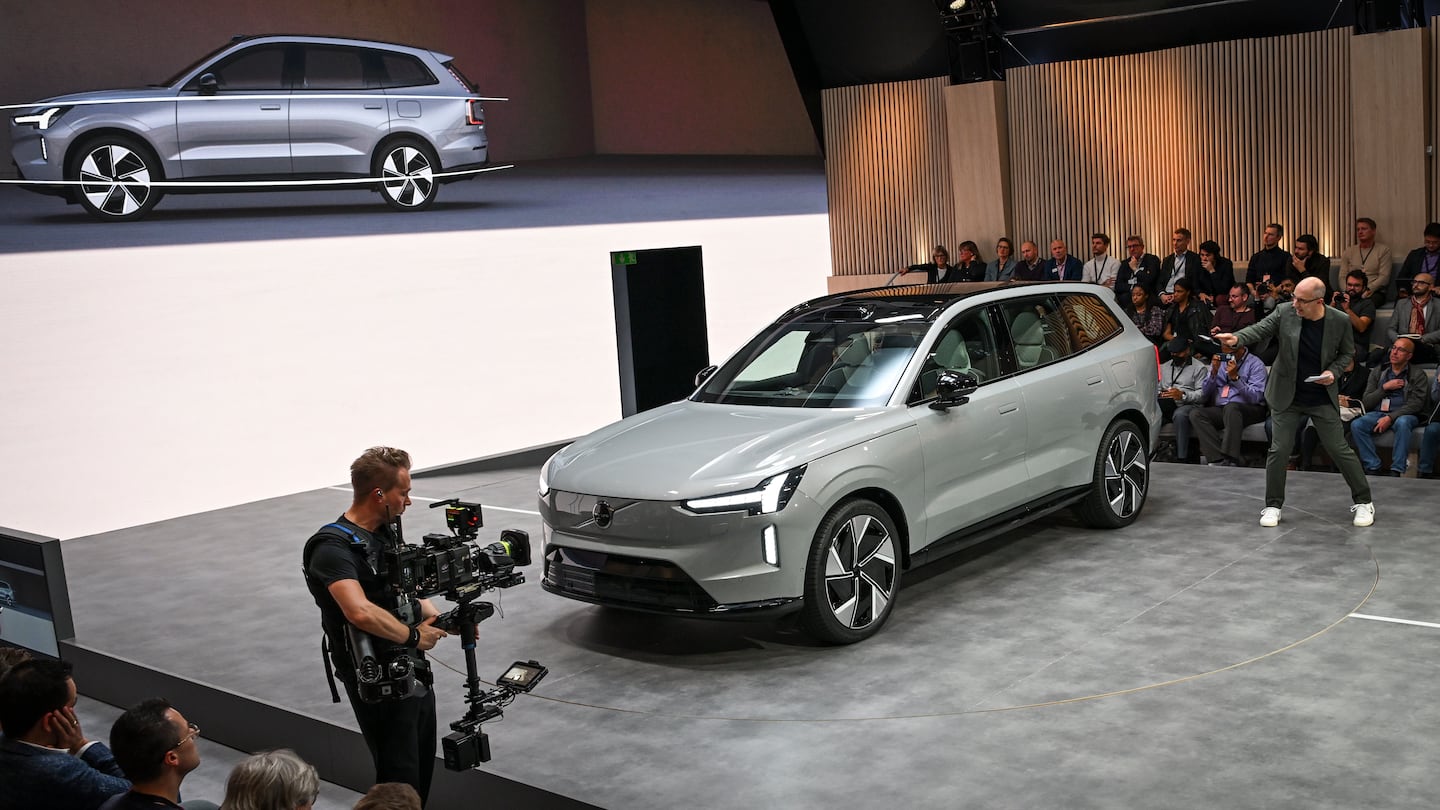 EV Mandates Face Renewed Opposition From Car Dealerships EV Mandates Face Renewed Opposition From Car Dealerships